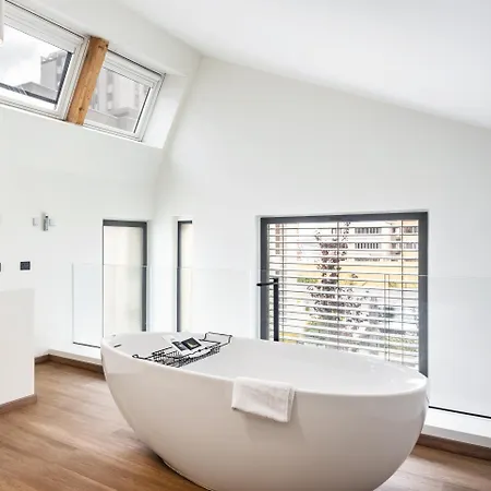 Πανσιόν Rh Lifestyle & 4*